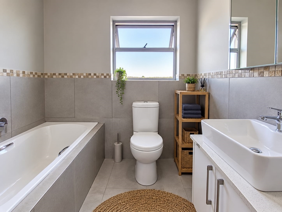 To Let 3 Bedroom Property for Rent in Parklands North Western Cape